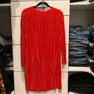 H+M Red crinkle dress